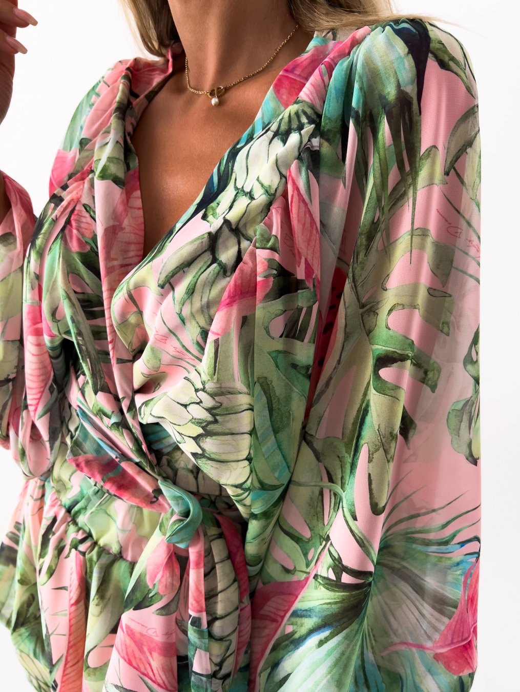 Alayna - Stylish Women's Beach Play Dress with Deep V-neck and Lantern Sleeves