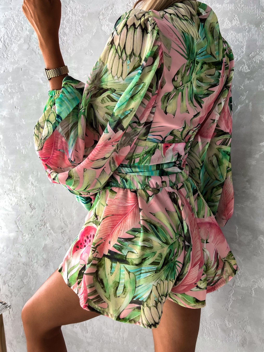 Alayna - Stylish Women's Beach Play Dress with Deep V-neck and Lantern Sleeves