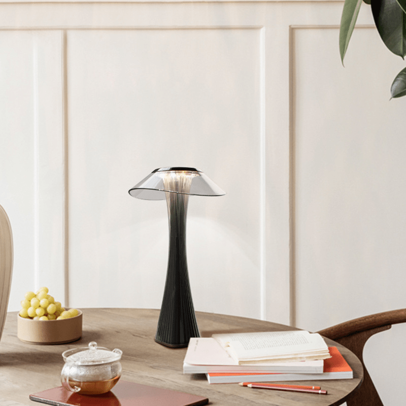 LumaCraft - Elegant Wireless Table Lamp with Modern Design
