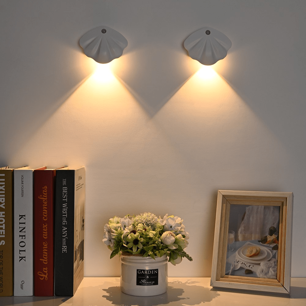 GlowVerve - Elegant Shell Lamp for a Calming Atmosphere