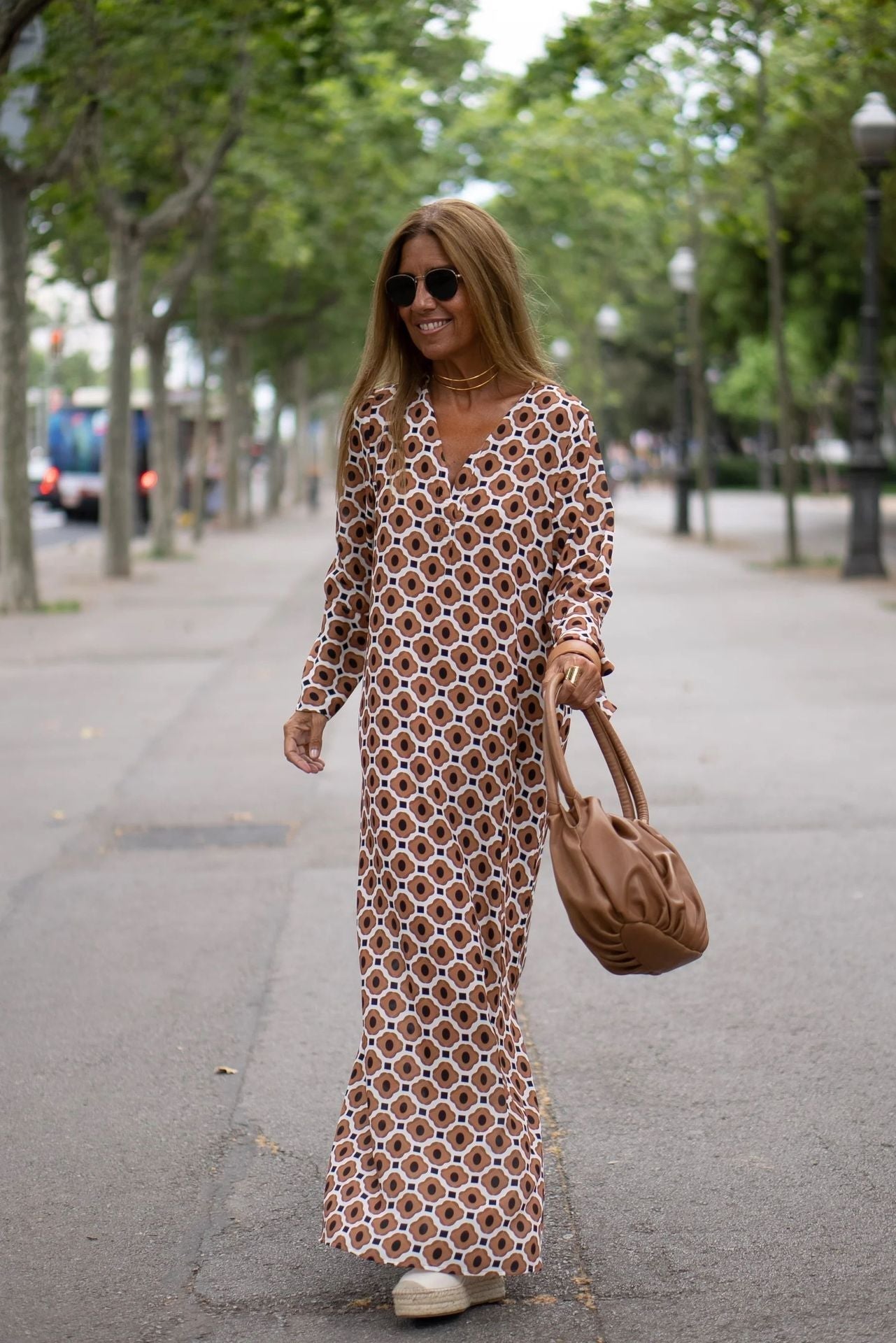 Jettie - Elegant Printed Maxi Dress with Flowy Design