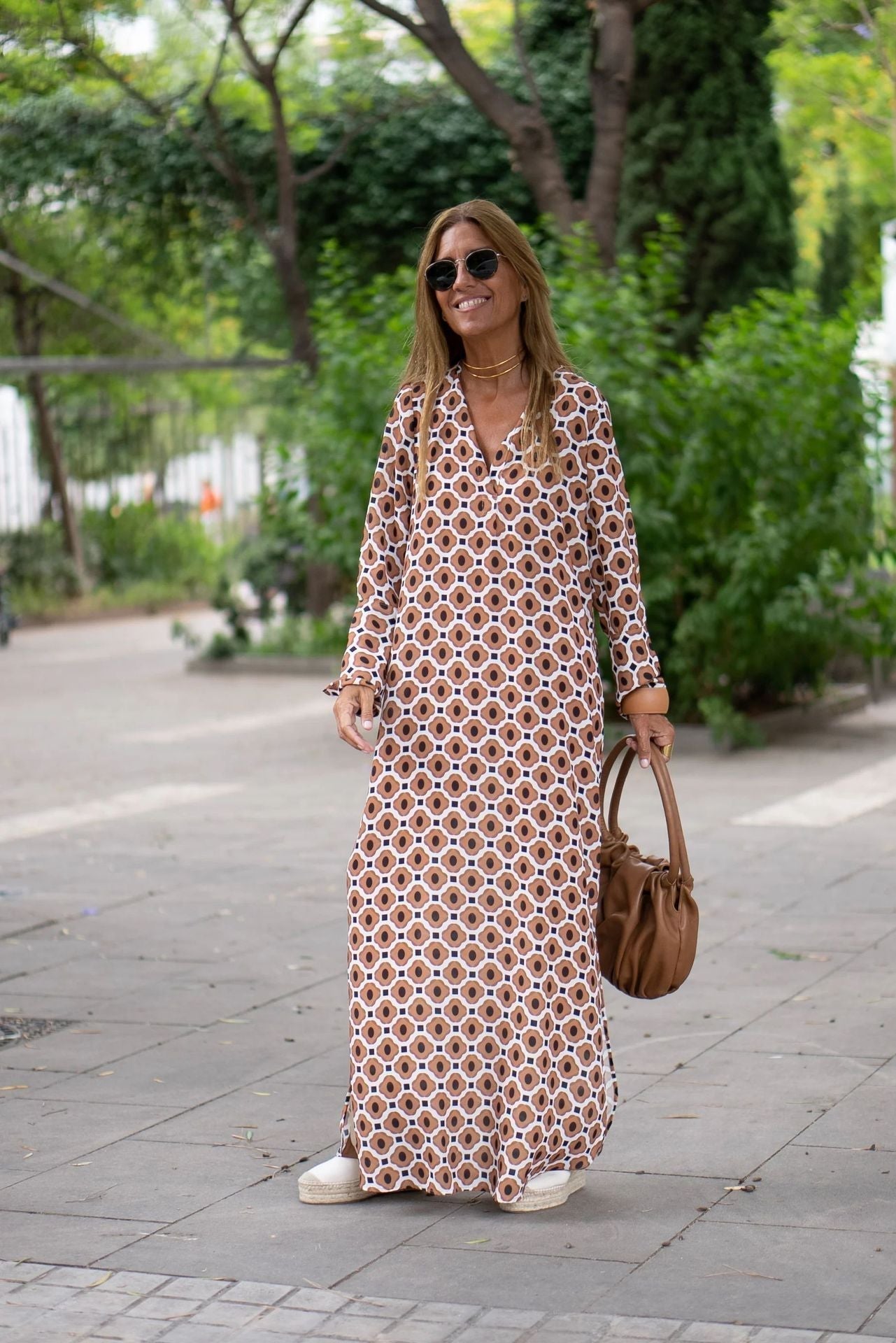 Jettie - Elegant Printed Maxi Dress with Flowy Design