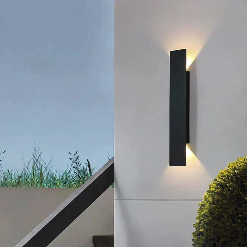 GloDune - Stylish Weatherproof Outdoor Wall Lamp for Elegant Lighting