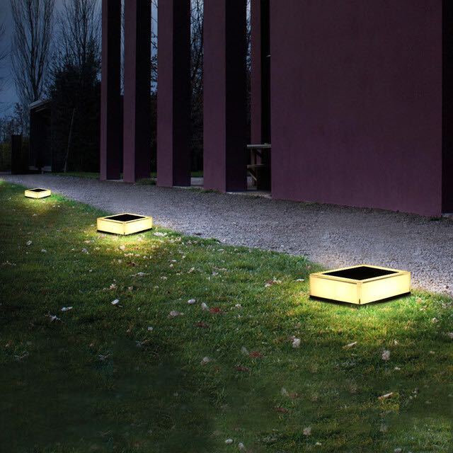 LumenLoom - Eco-Friendly Solar Outdoor Flashlight for Garden and Patio