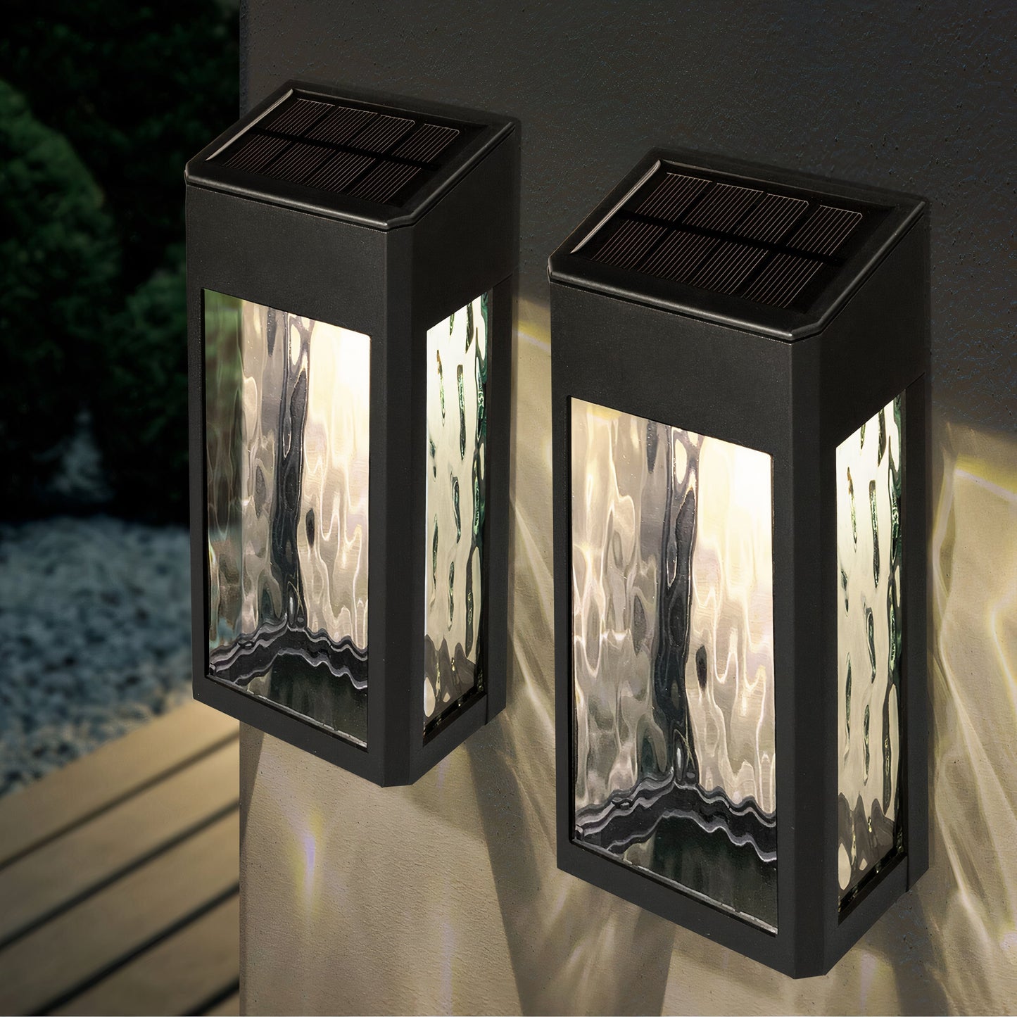 ShinePod - Modern Solar Wall Light for Eco-Friendly Outdoor Illumination