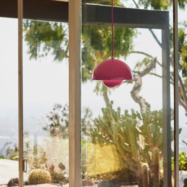 SculptLume - Modern Glazed Pendant Lamp for Elegant Ambiance