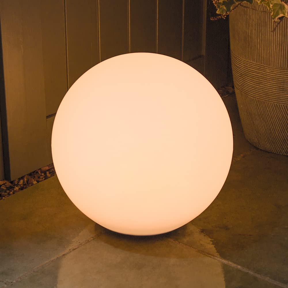 HaloHaven - Elegant Glowshine Orb Outdoor Lamp for Modern Spaces