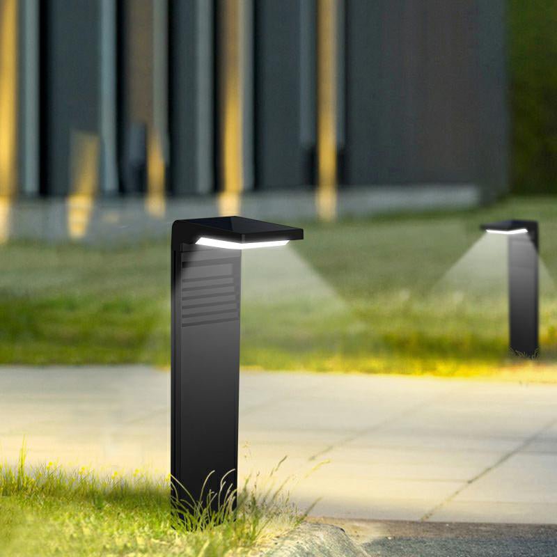 AmberAura - Stylish Outdoor Solar Lamp for Cozy Evenings