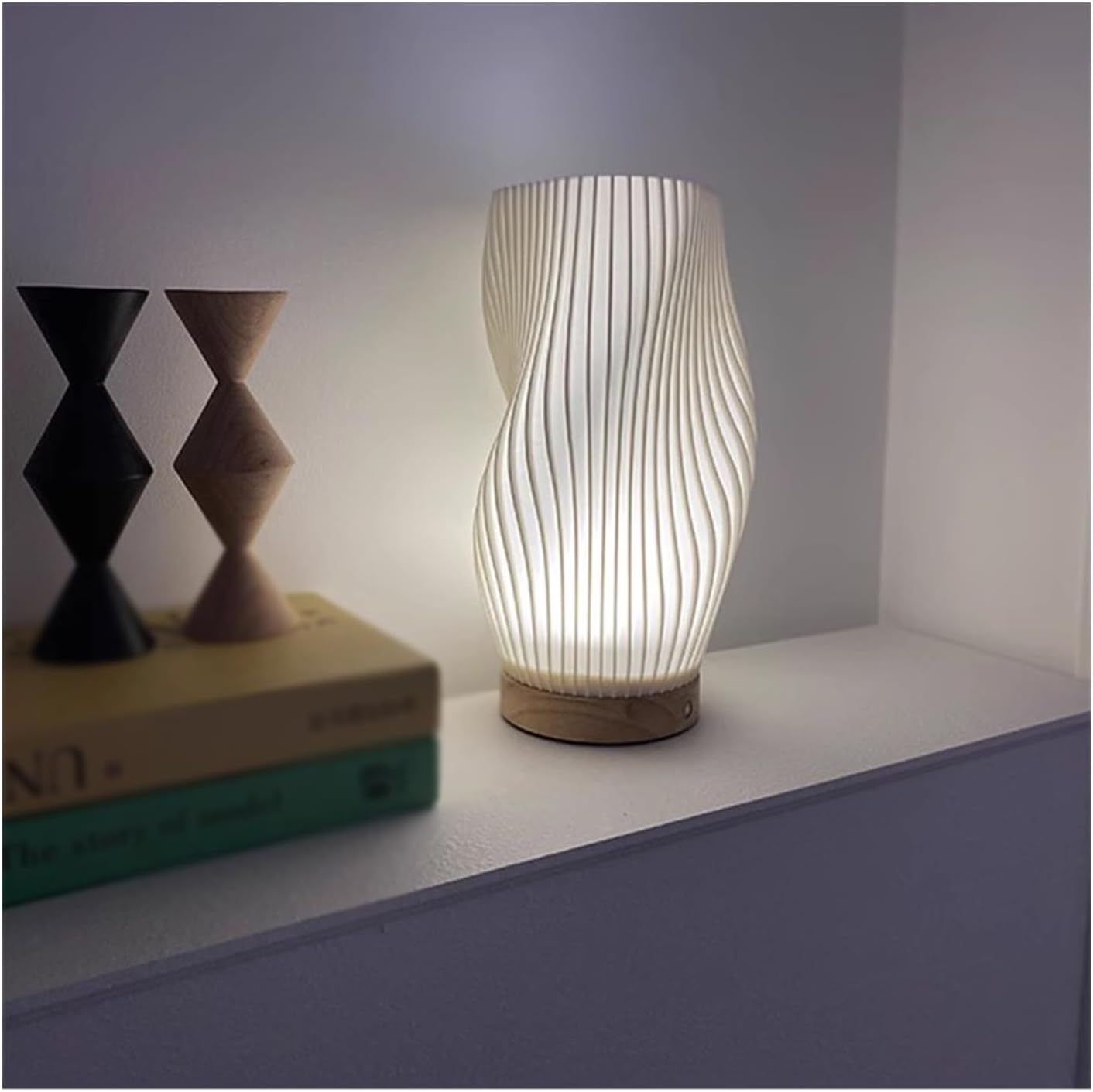 Tilda - Modern Wave-Shaped Table Lamp for Artistic Lighting