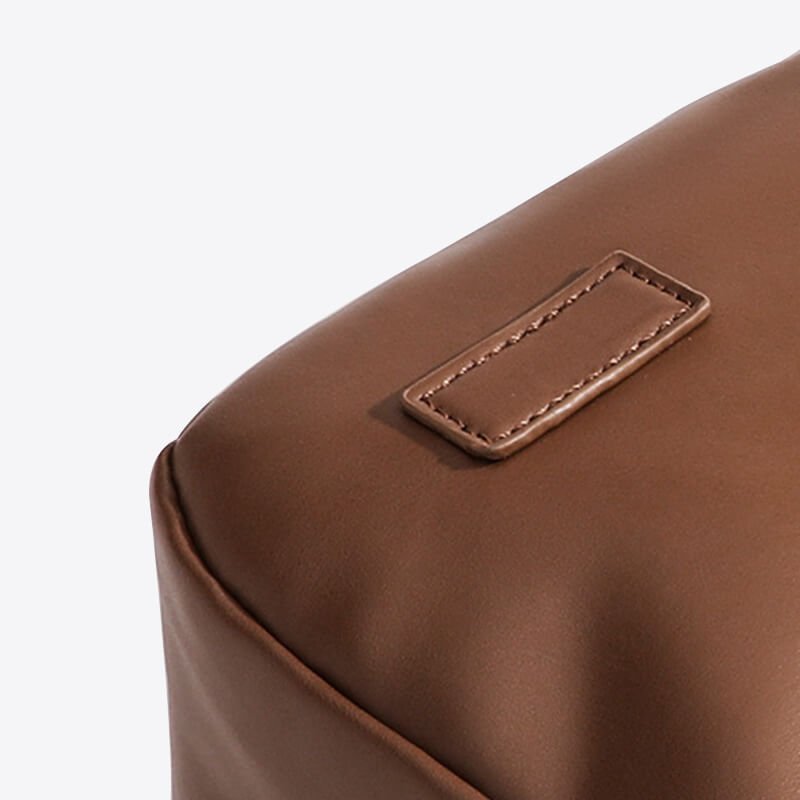 Ruby - Spacious Shoulder Bag with Timeless Elegance and Ample Storage