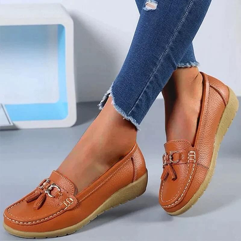 Zuleika - Classic Leather Loafers with Modern Comfort and Slip-On Design