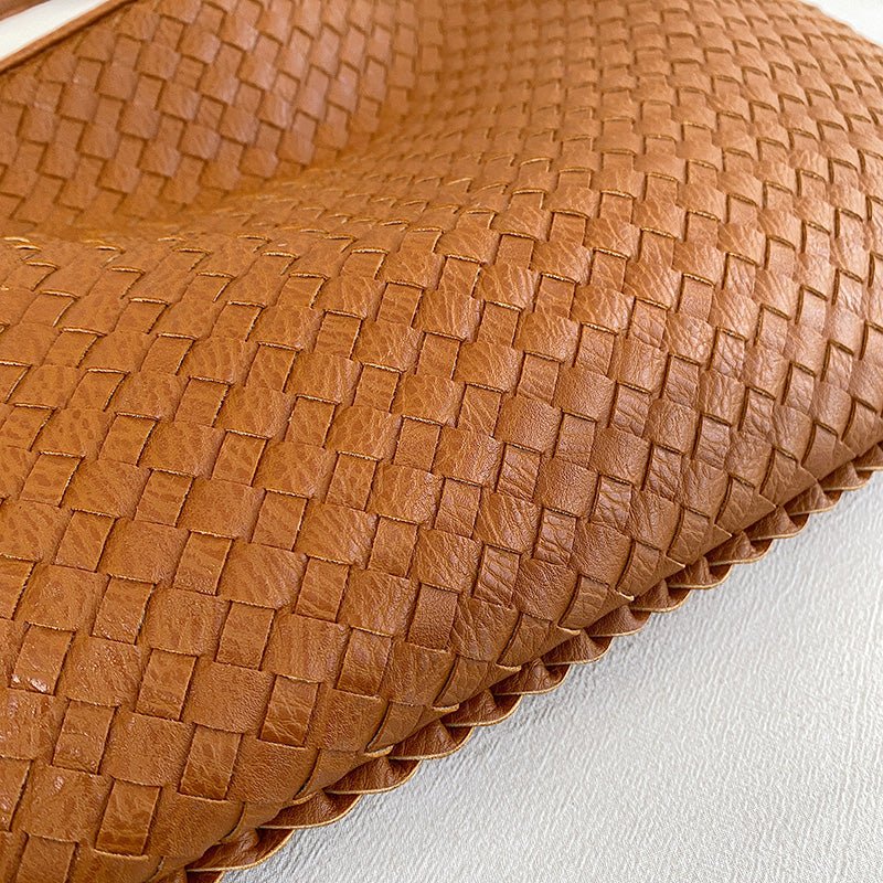 Victoire - Stylish Woven Shoulder Bag with Spacious Interior and Comfortable Strap