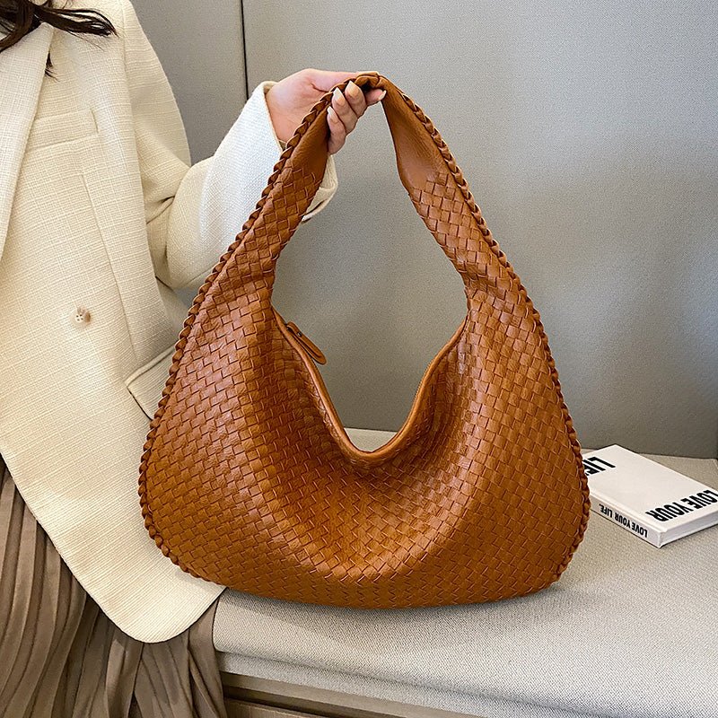 Victoire - Stylish Woven Shoulder Bag with Spacious Interior and Comfortable Strap