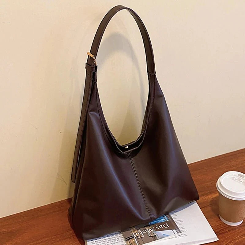 Saffron - Spacious Leather Tote Bag with Elegant Design