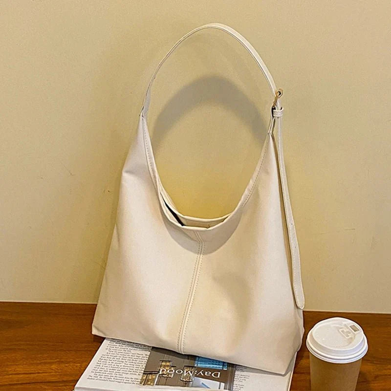 Saffron - Spacious Leather Tote Bag with Elegant Design