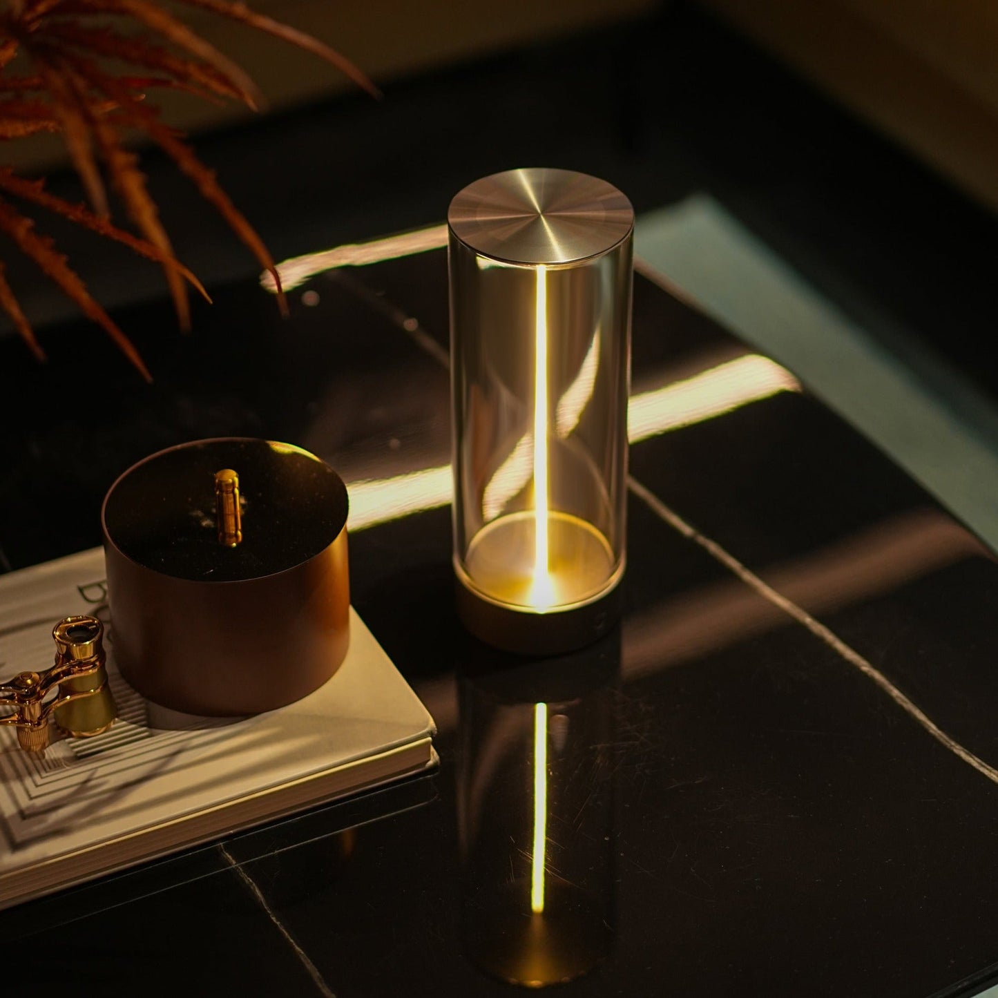 GlowTrove - Minimalist Table Lamp with Elegant Filament Design