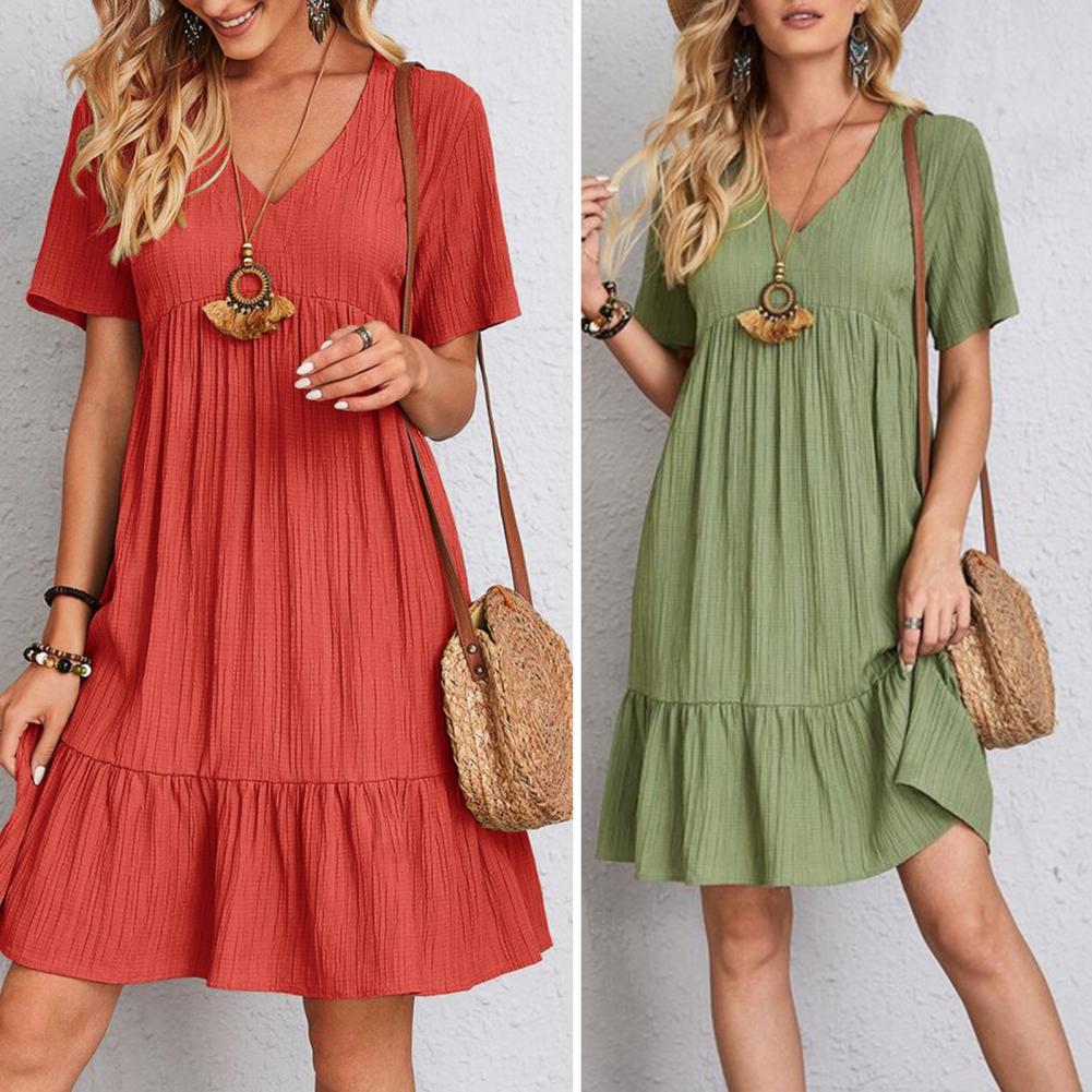 Marlowe - Casual Pleated Dress with Flattering Silhouette and Lightweight Comfort