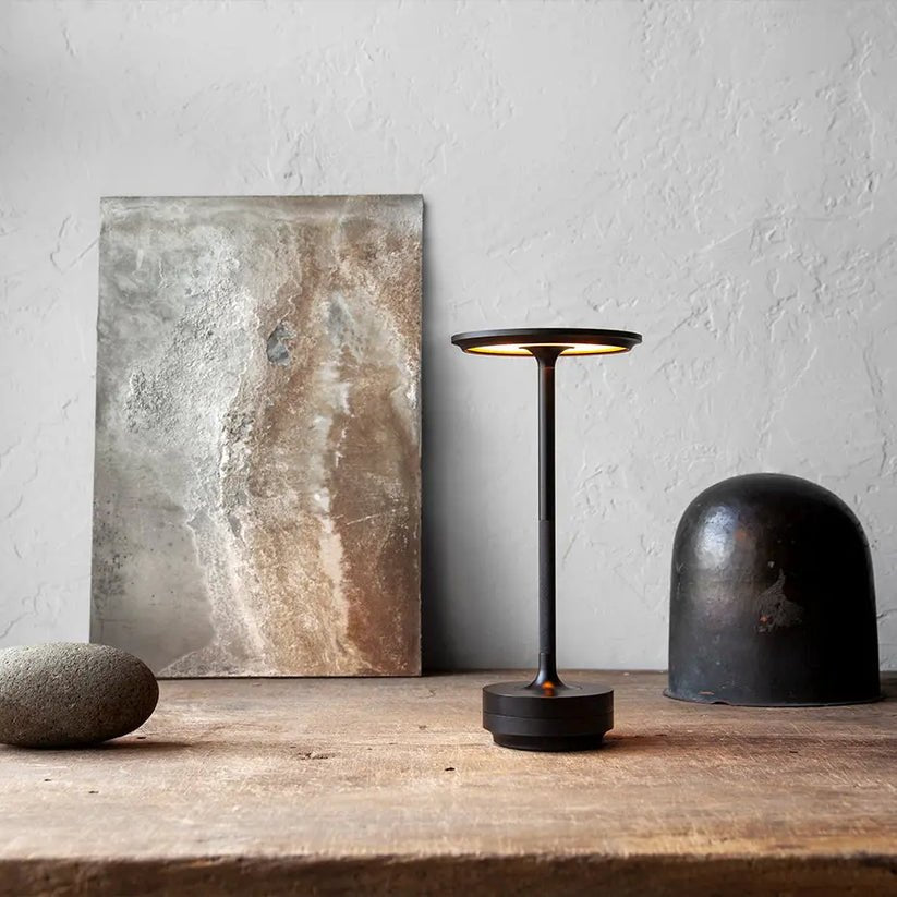 Arwen - Minimalist Wireless Table Lamp with Soft Warm Light