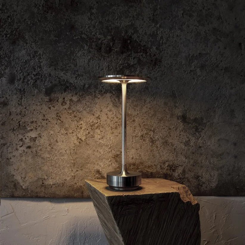 Arwen - Minimalist Wireless Table Lamp with Soft Warm Light