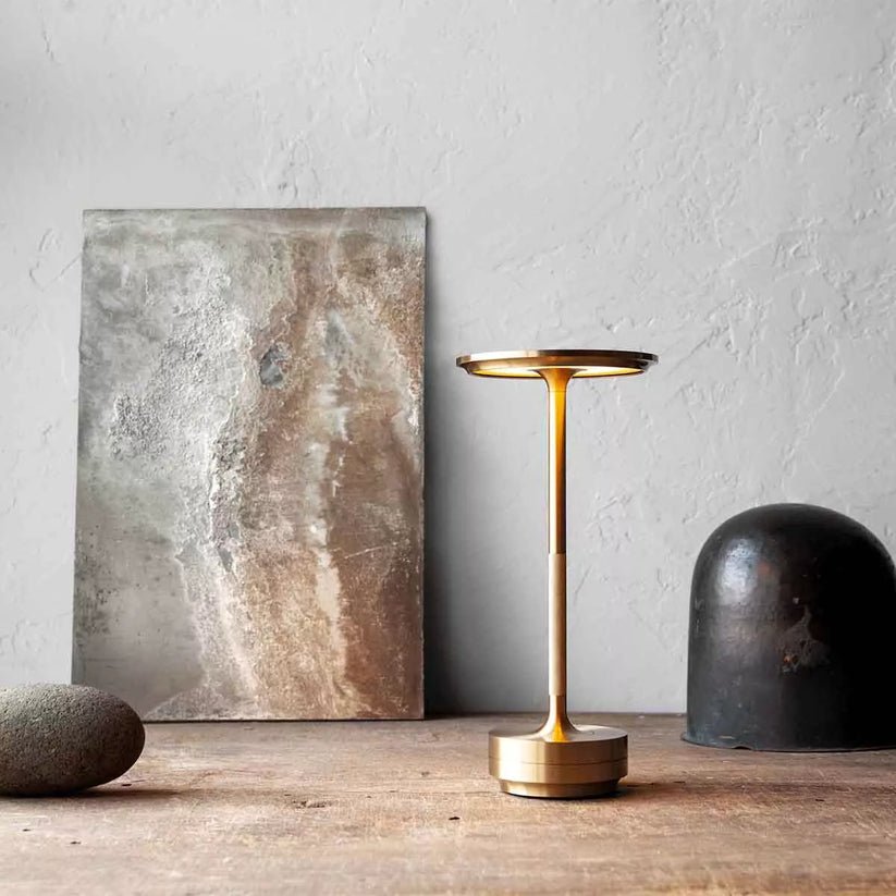 Arwen - Minimalist Wireless Table Lamp with Soft Warm Light