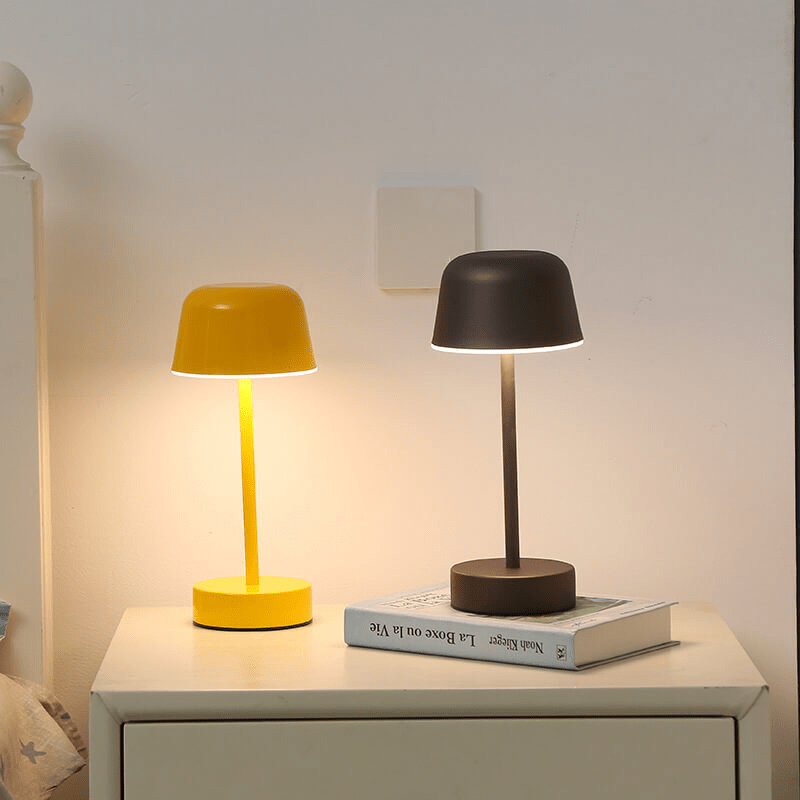 GlintShade - Modern Wireless Table Lamp for Elegant and Cozy Atmosphere