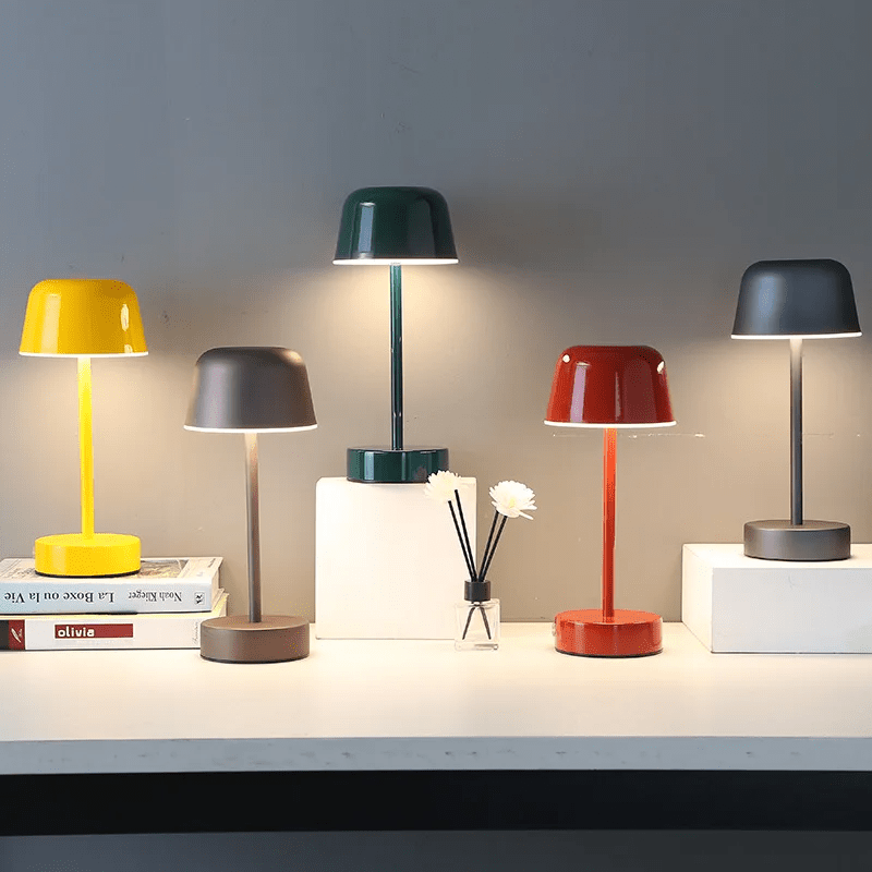 GlintShade - Modern Wireless Table Lamp for Elegant and Cozy Atmosphere