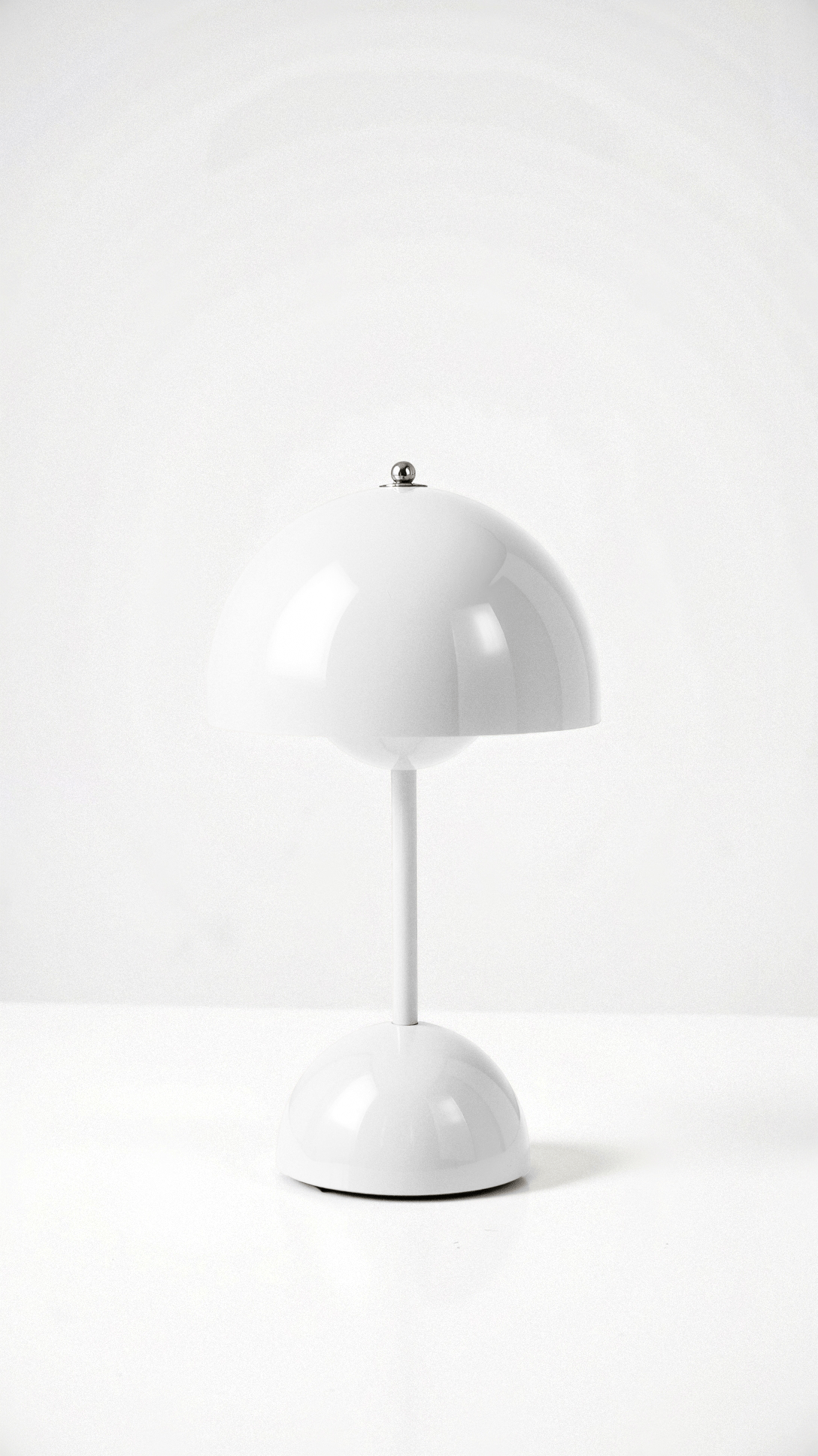 Vera - Modern Wireless Table Lamp for Stylish Home Lighting