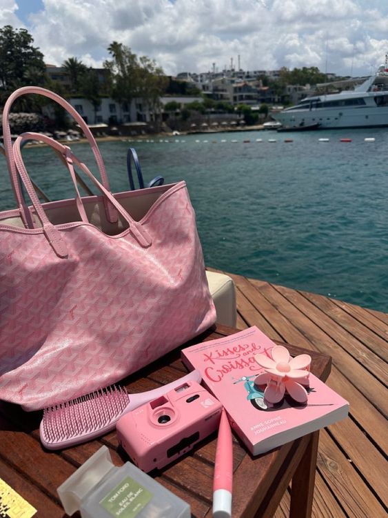 Liv - Lux Tote Bag Spacious Everyday Carryall Style