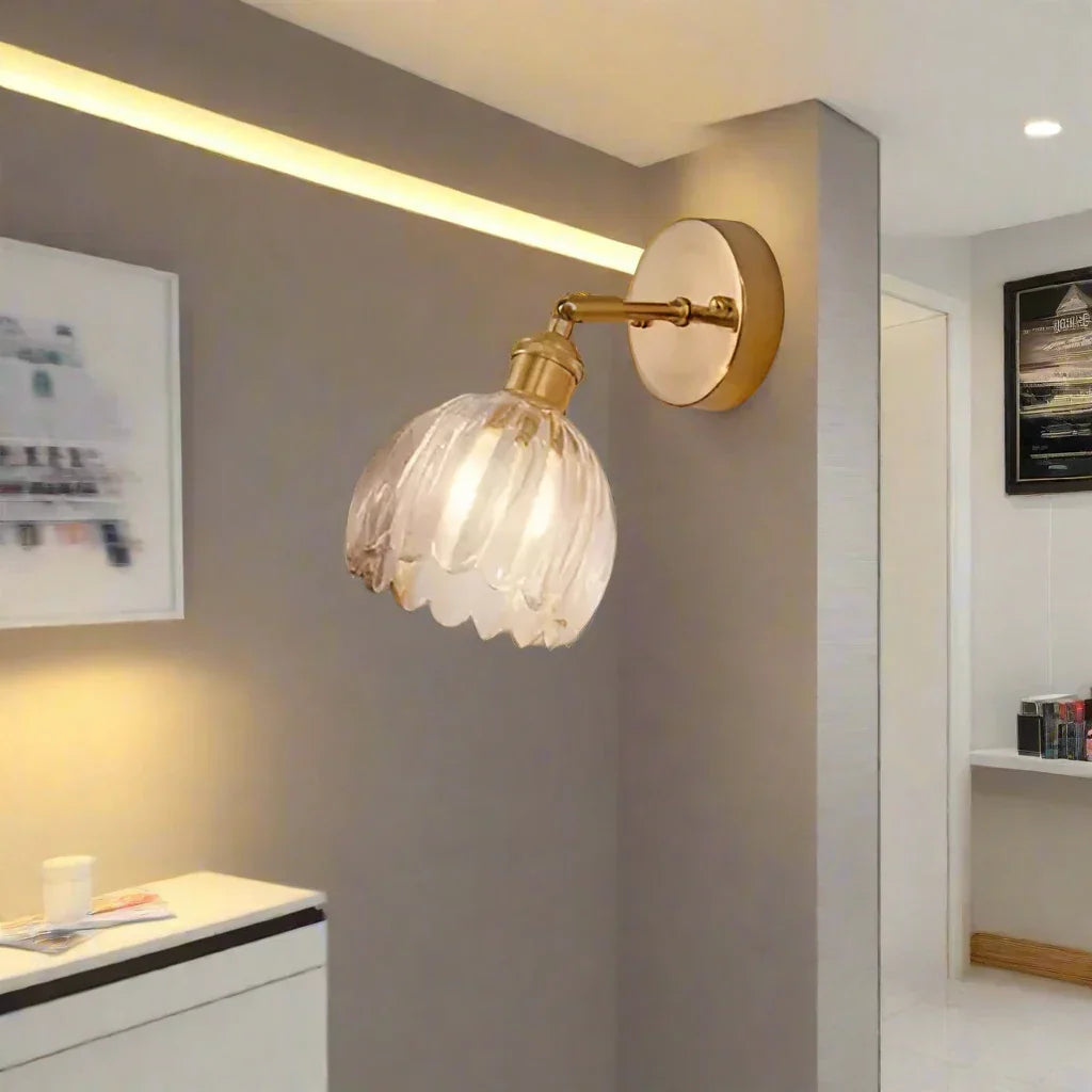 Vera - Retro Flower Bud Tulip Glass Wall Lamp with Elegant Design