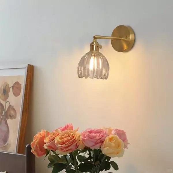 Vera - Retro Flower Bud Tulip Glass Wall Lamp with Elegant Design