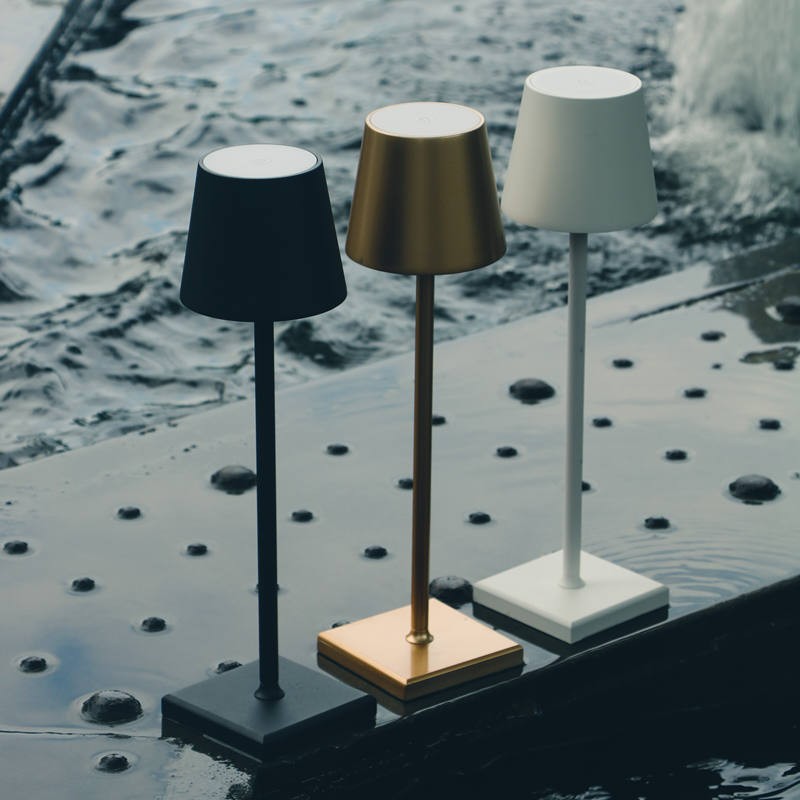 LumoHaven - Stylish Dimmable Table Lamp with USB-C Charging Port