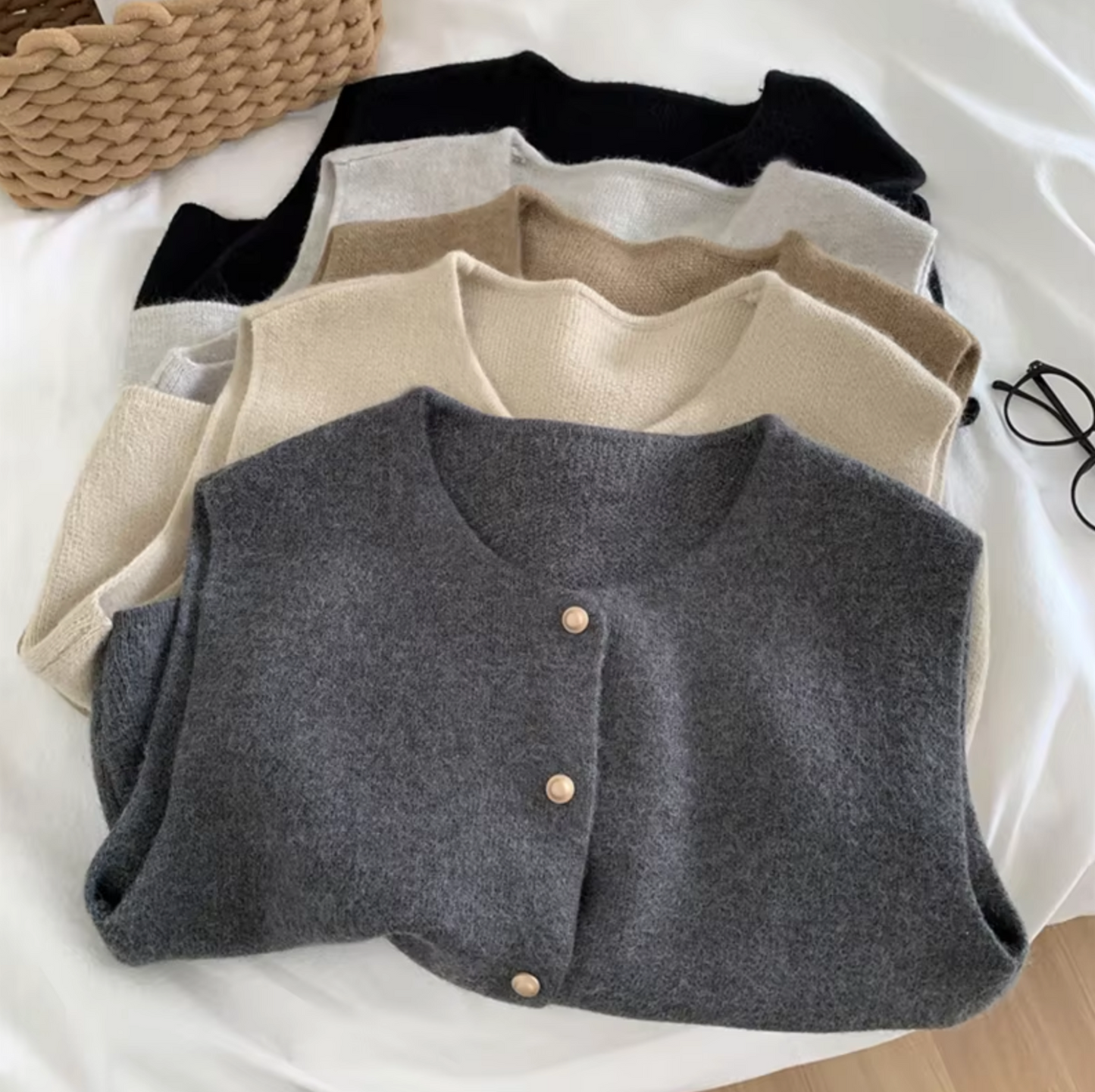 Blanche - Elegant Knitted Sleeveless Vest for Stylish Layering
