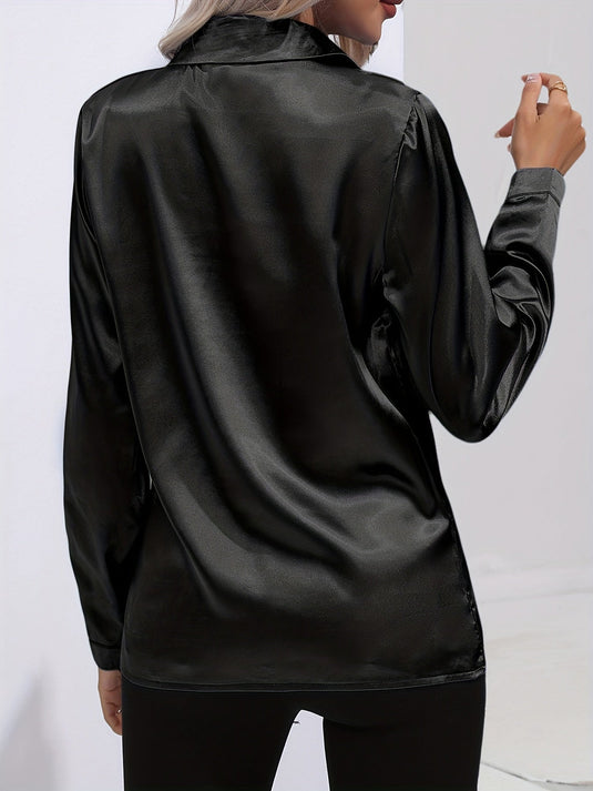 Dora – Elegante Damenbluse in luxuriösem Satin-Finish