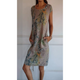 Venetia - Comfortable Round-Neck Dress with Tropical Floral Print