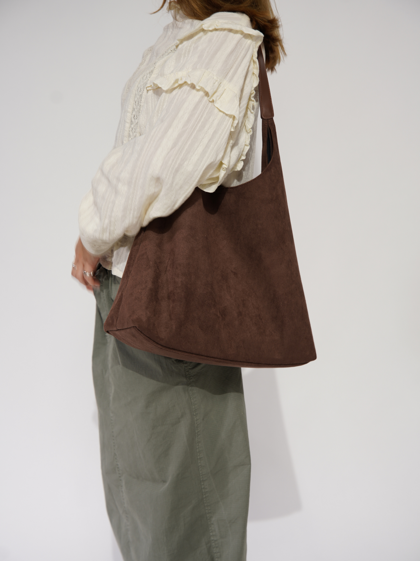 Livi - Stylish Daily Leather Tote for Effortless Elegance and Utility