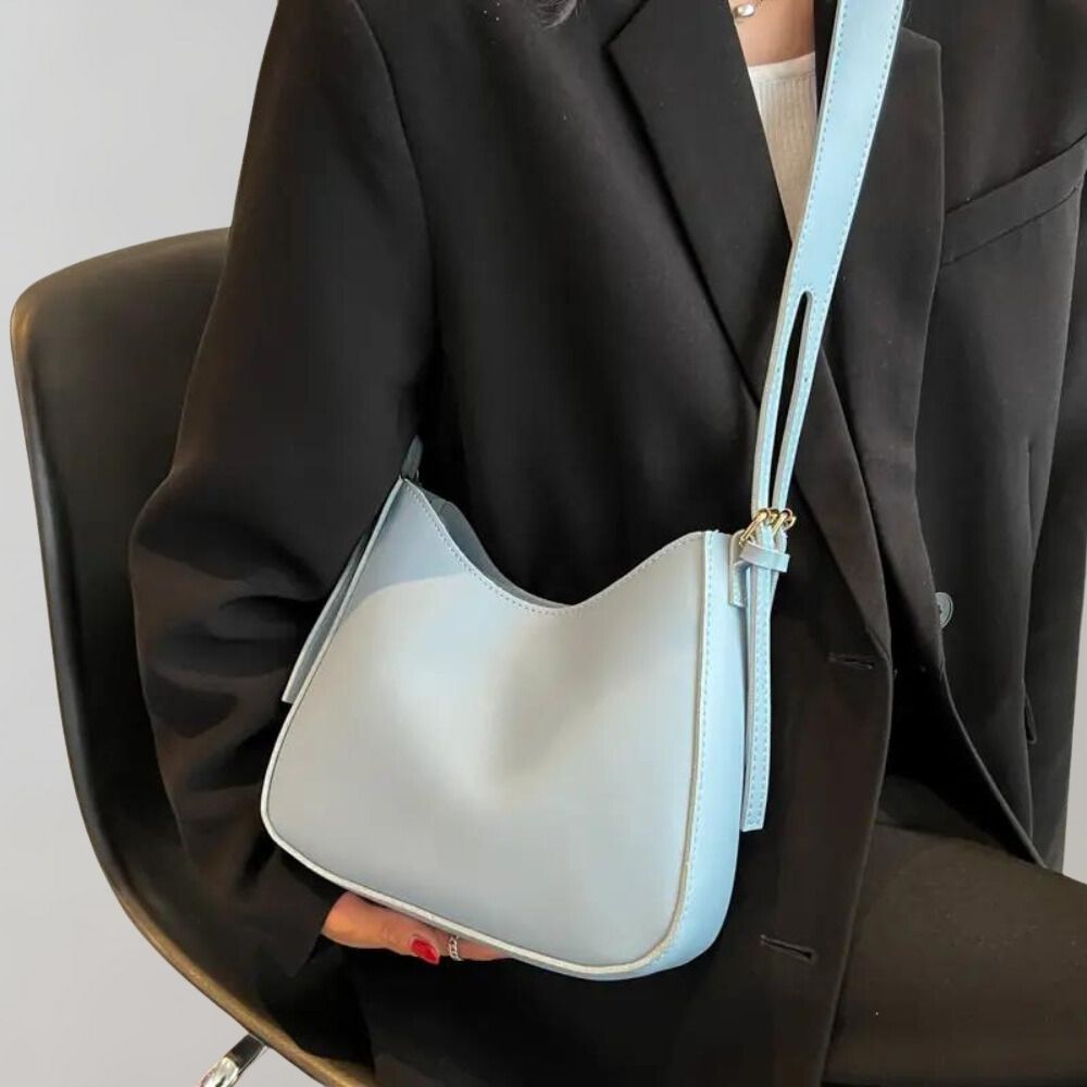 Lillie - Simple and Elegant Vegan Leather Crossbody Bag in Minimalist Design