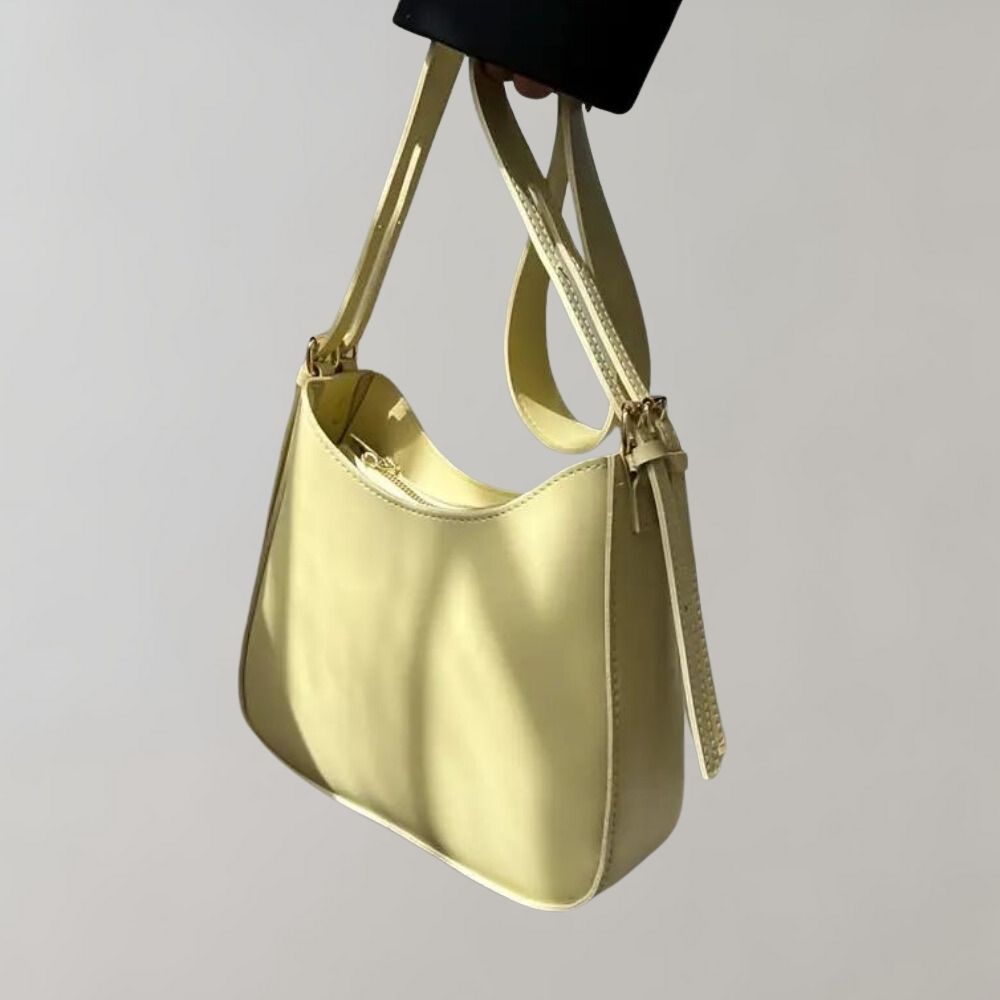Lillie - Simple and Elegant Vegan Leather Crossbody Bag in Minimalist Design