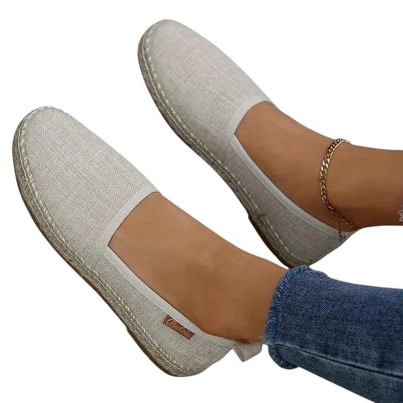 Elowen - Stylish Leather Slippers with Breathable Design and Non-Slip Sole