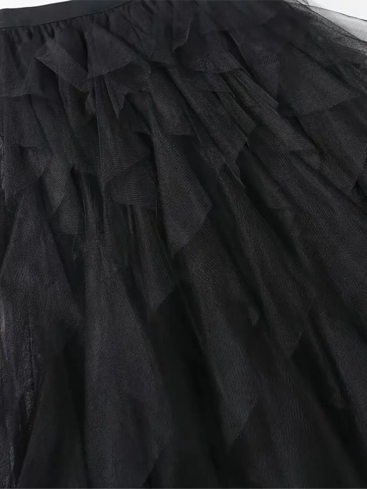 Lenora - Flattering Ruffle Skirt for Women in Soft Pink