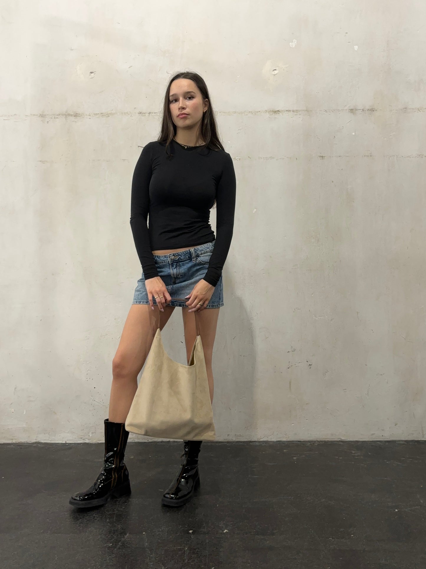 Livi - Stylish Daily Leather Tote for Effortless Elegance and Utility