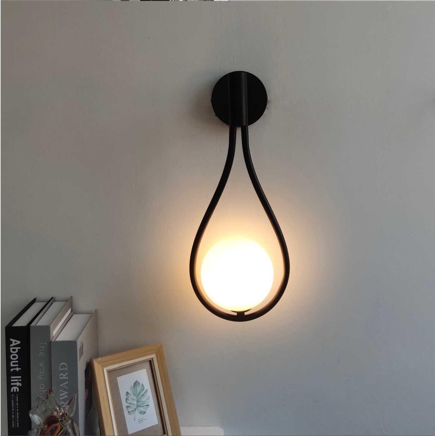 LiviLite - Modern Nordic Wall Light with Elegant Design and Soft Glow