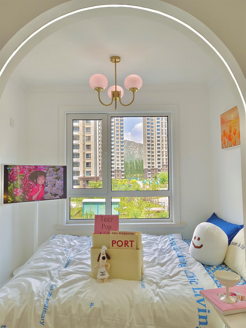 HaloLoom - Elegant Marshmallow Chandelier with Soft Glow and Modern Design
