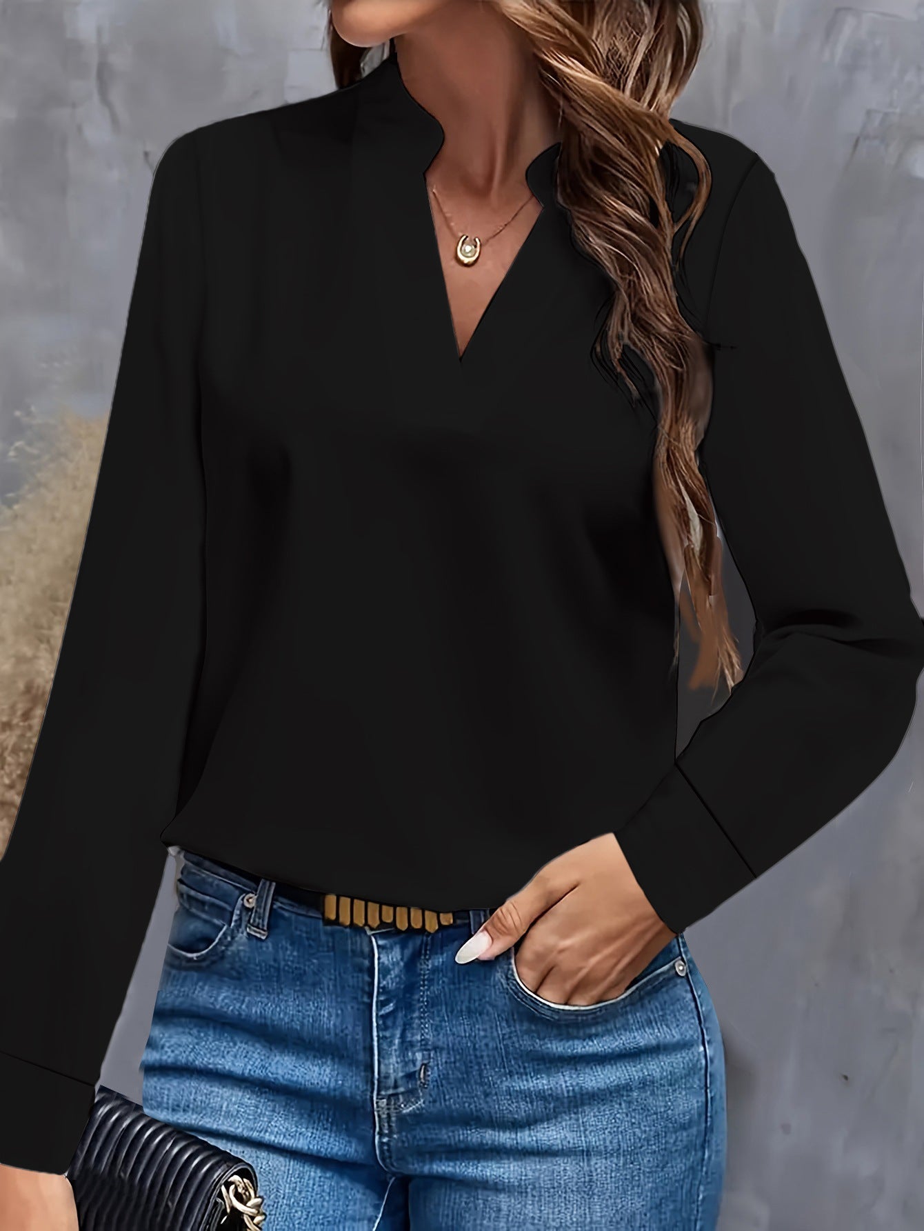 Maisie - Stylish V-neck Blouse for Effortless Casual Wear