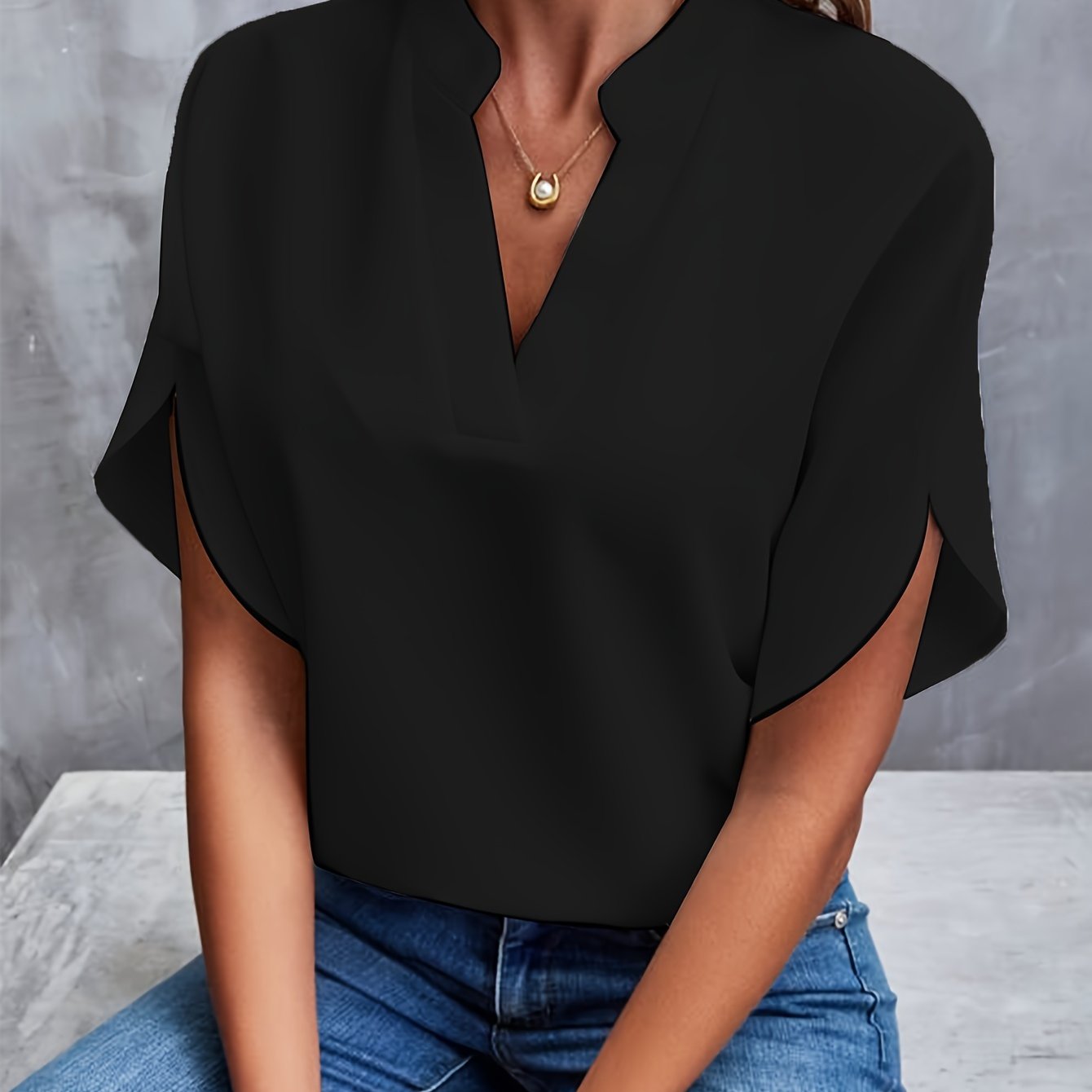 Xanthe - Lightweight and Elegant Women's Blouse for Summer Style