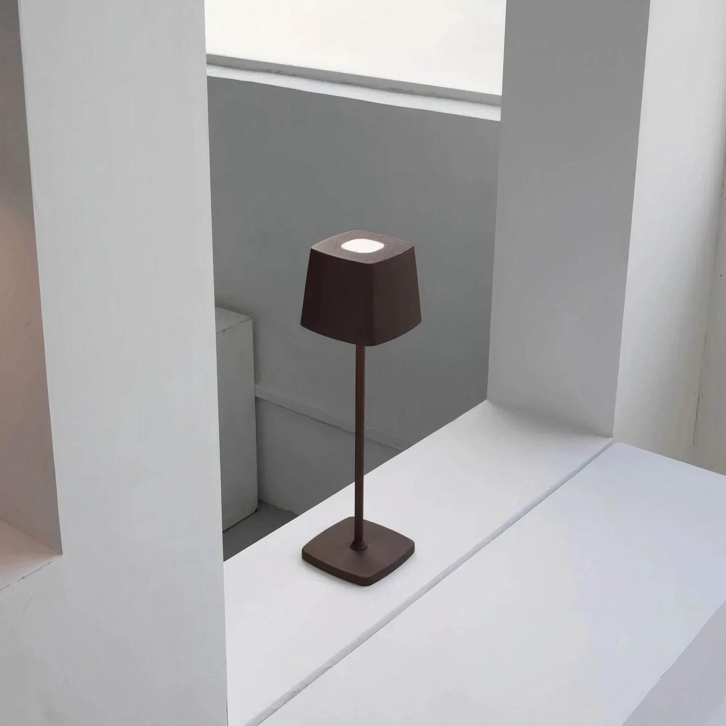 GlowPetal - Sleek Minimalist Table Lamp for Modern Home Decor