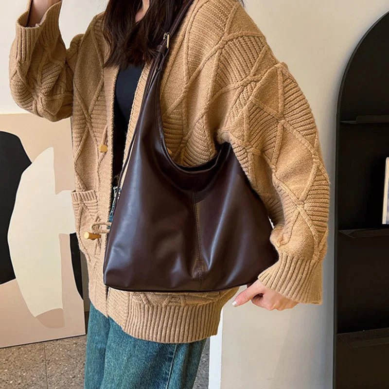 Saffron - Spacious Leather Tote Bag with Elegant Design