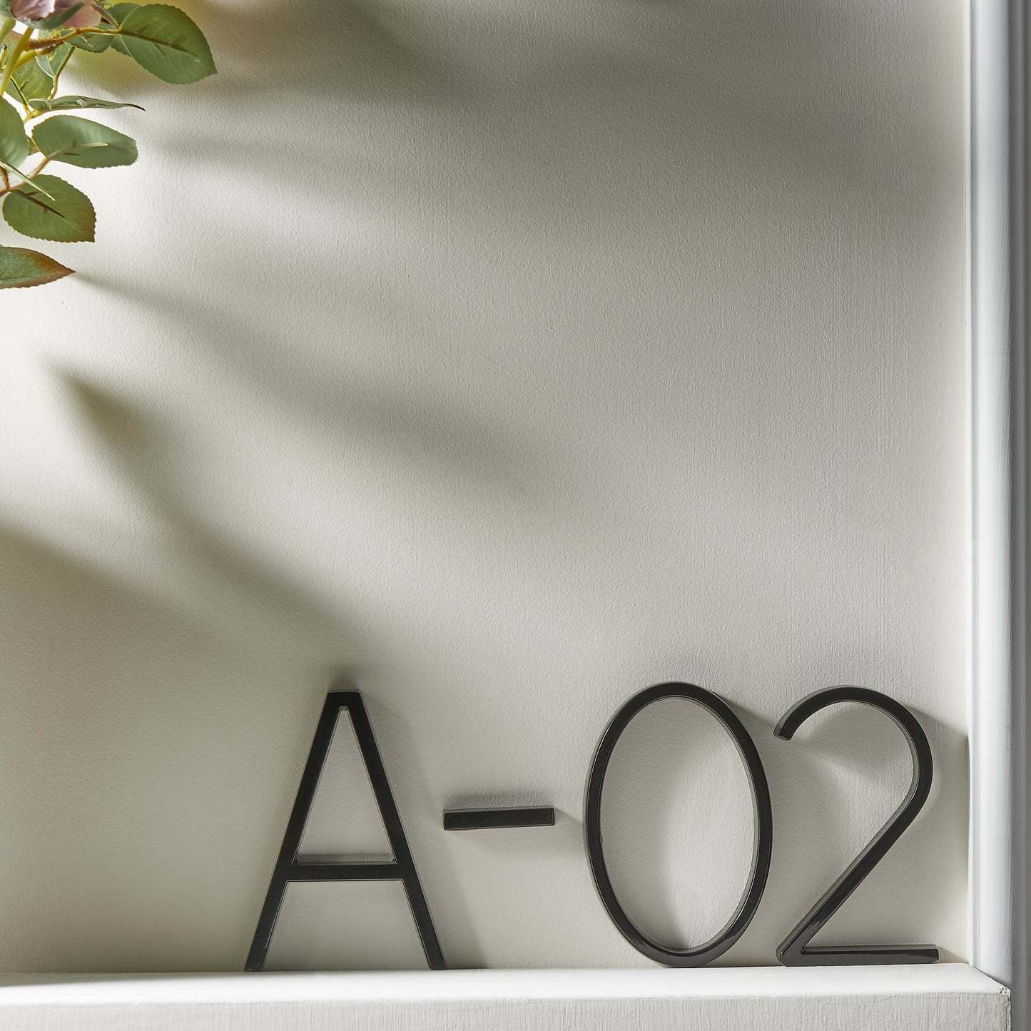 Bathvia - Modern Black Metal Floating House Numbers for Home Address